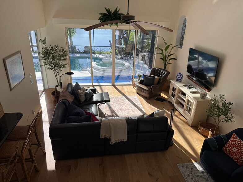 Building Photo - 3842 SW St Lucie Ln