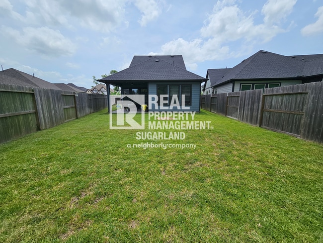 Building Photo - Move-In Ready Home in Sienna with Resort Amenities