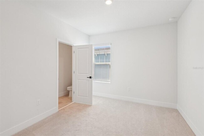 Building Photo - 3133 4th Ter N