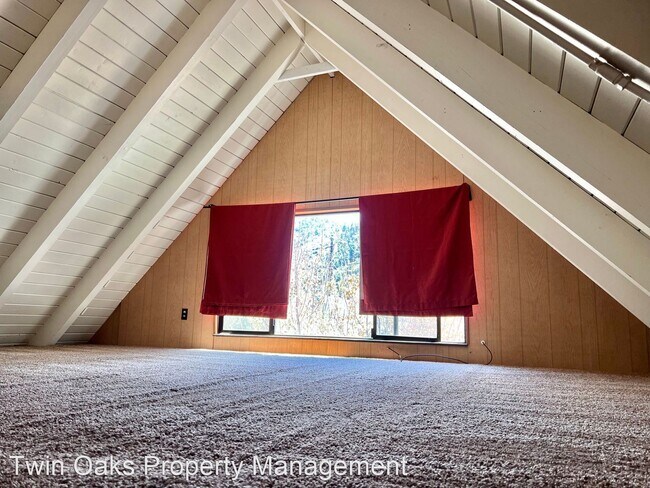 Building Photo - 2 br, 1 bath House - 6601 Lowry Lane