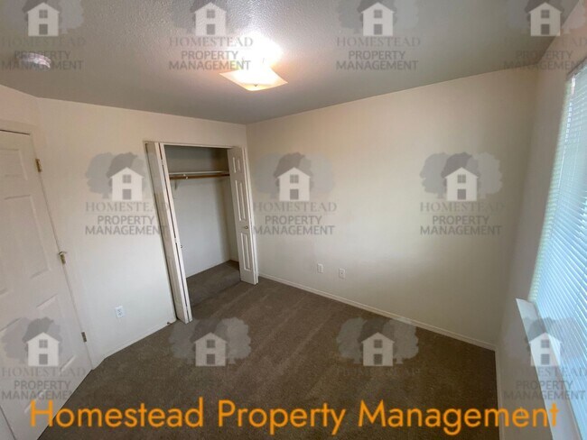 Building Photo - 164