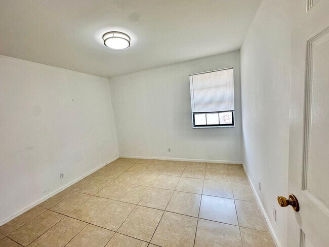 Building Photo - 3170 Leewood Terrace