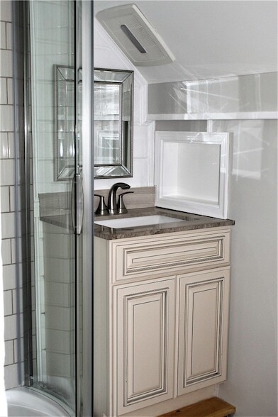 Building Photo - 283 Spring St