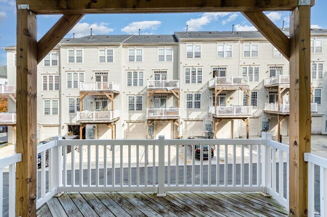 Building Photo - 5675 Harrington Falls Ln