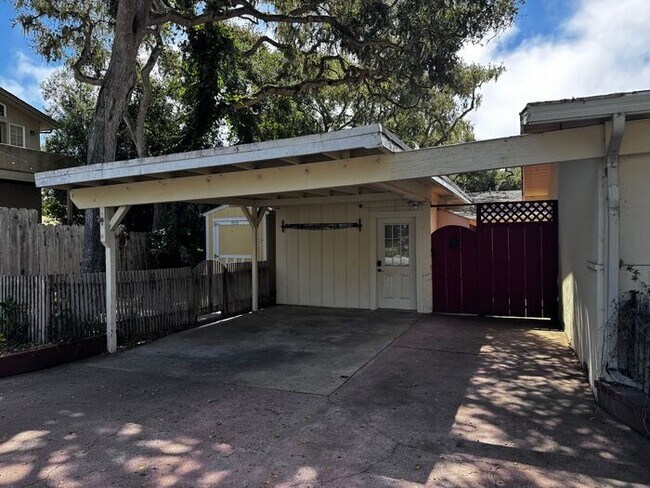 Building Photo - Charming Two Bedroom Pacific Grove Home