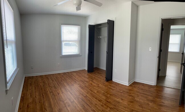 Building Photo - 169 Beawood Rd