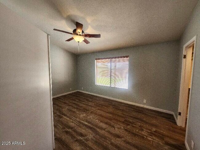 Building Photo - 8903 W El Caminito Dr