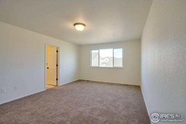 Building Photo - 214 Castle Dr