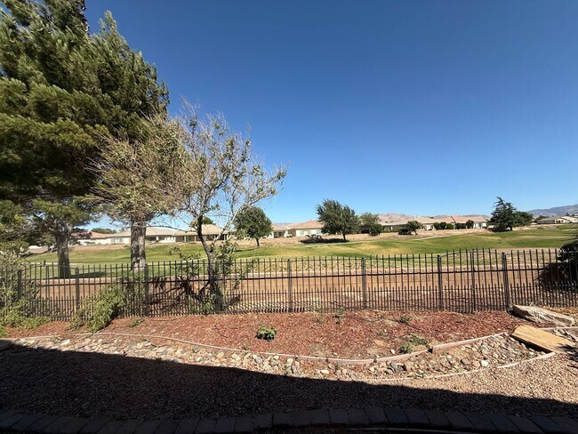 Building Photo - Dell Webb Home at Sun City ,3 Bedrooms, 3 Bathrooms, On Golf Course