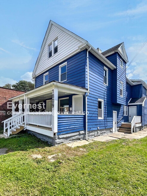 Building Photo - 1809 Denison Ave