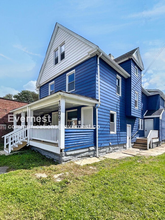 Building Photo - 1809 Denison Ave