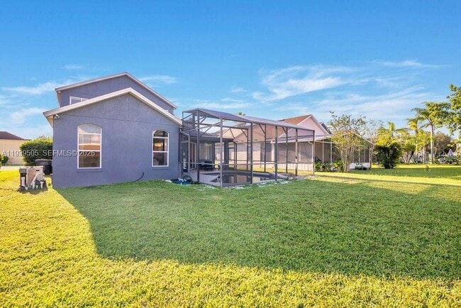 Building Photo - 321 Corvina Dr