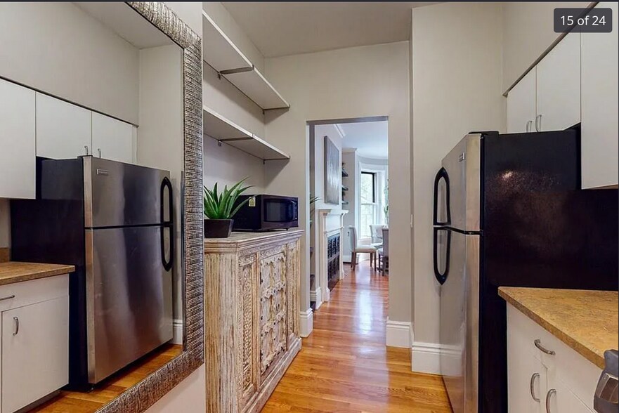 Building Photo - 256 W Newton St