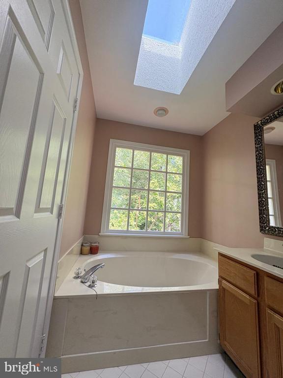 Building Photo - 1254 Lamplighter Way