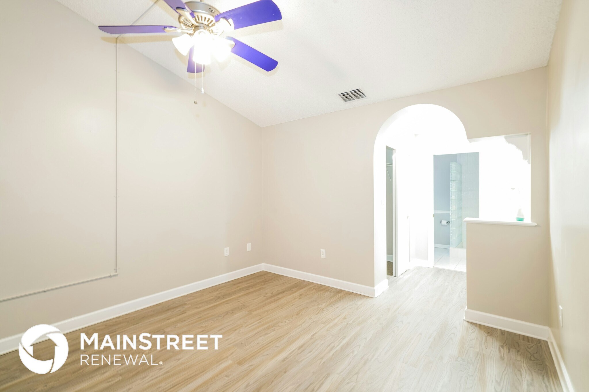 Building Photo - 5007 Swallow Dr