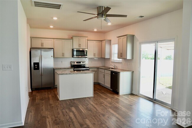 Building Photo - 3276 Hawksbill St SW