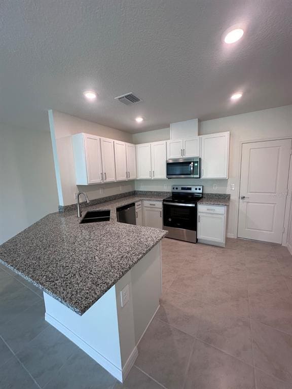 Building Photo - 788 Stoney Pointe Cir