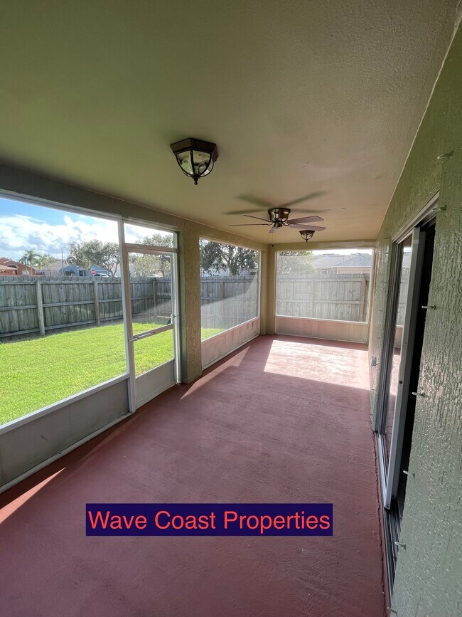 Screened in lanai - 8593 Winder Way