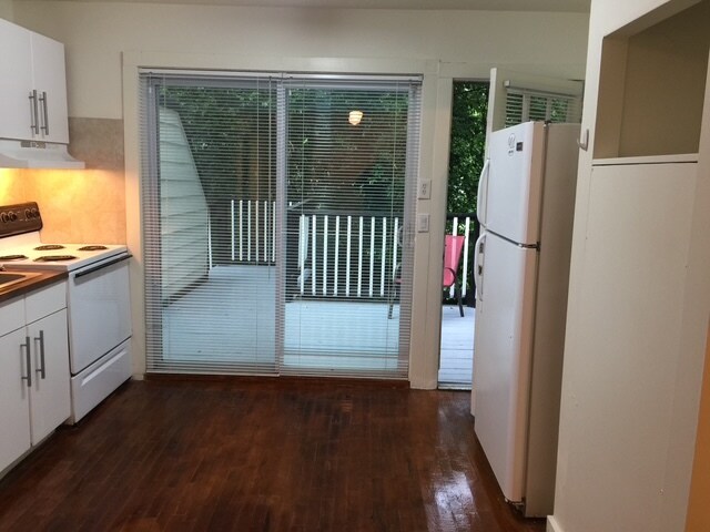 view to patio - 787 Forrest St NW
