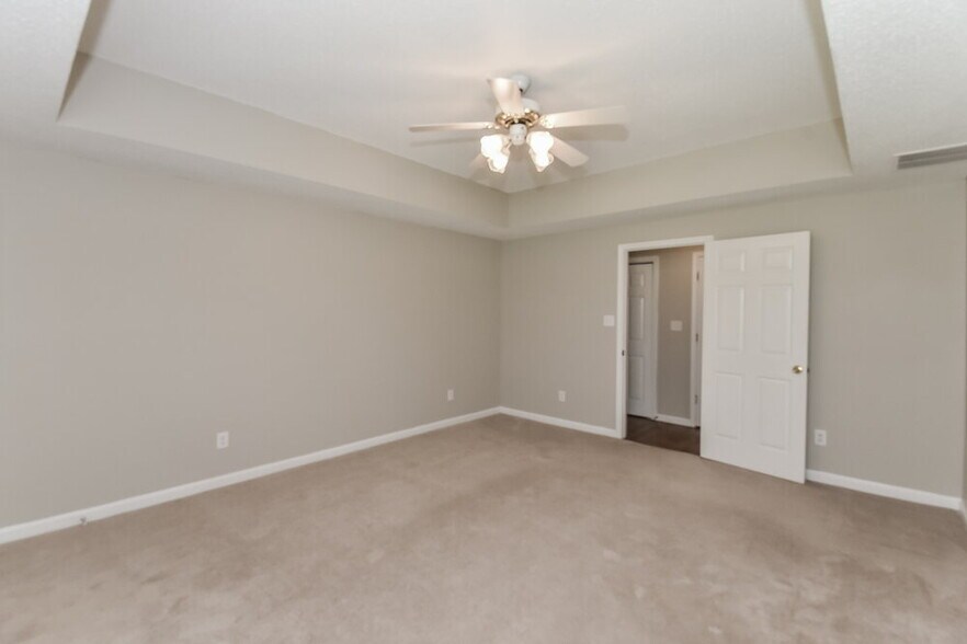 Building Photo - 155 Byington Dr