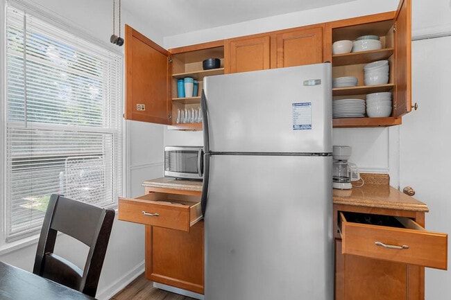 Building Photo - 6563 Julian Ave