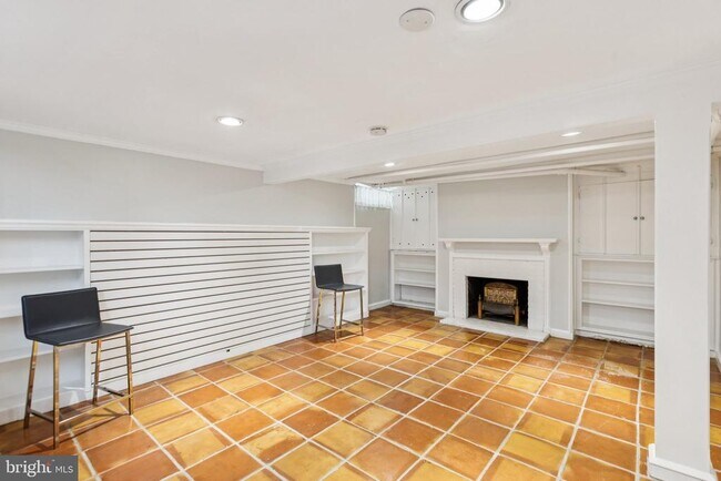 Building Photo - 4434 Volta Pl NW