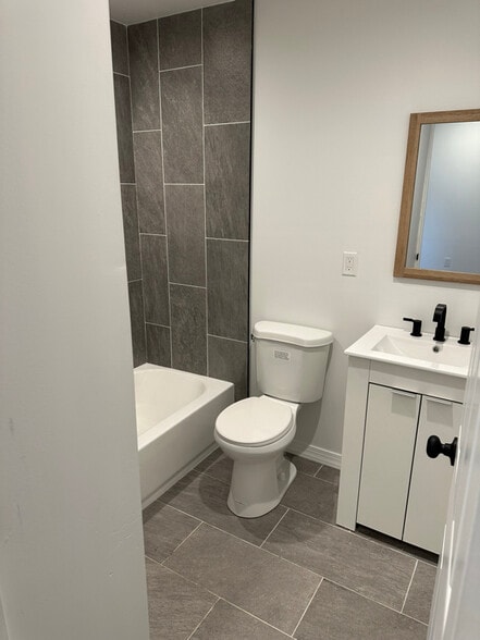 Building Photo - 1446 N 58th St