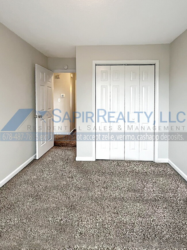 Building Photo - 3120 Oakley Pl