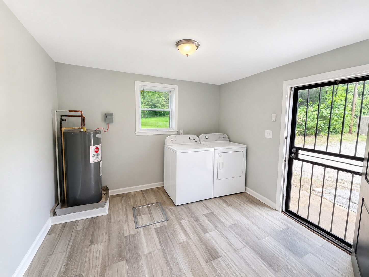 laundry room - 1524 N Parkway