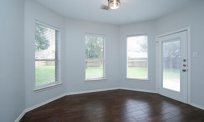 Building Photo - 10314 Cliff Haven Ct