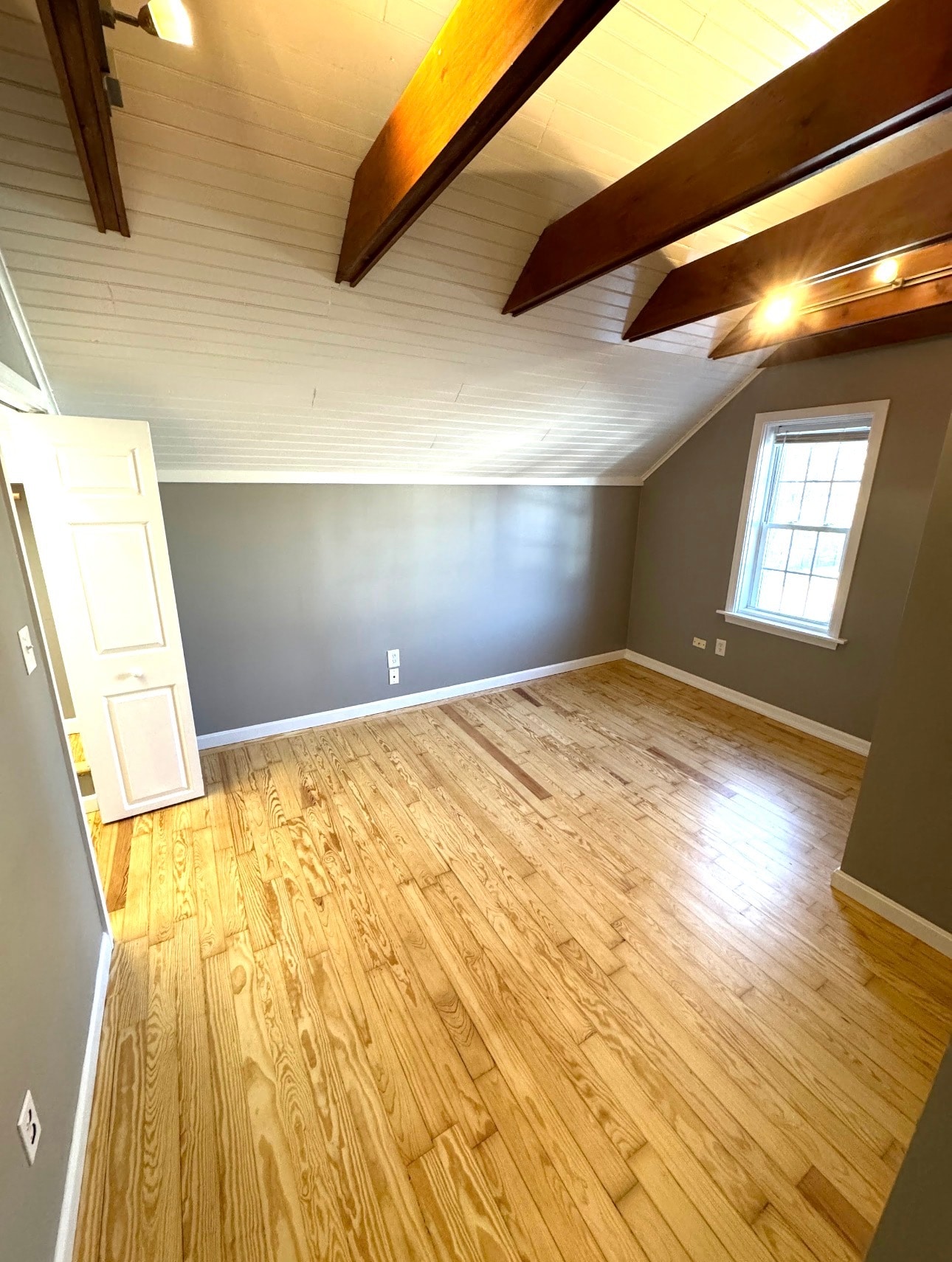 Building Photo - 12 Myrtle St