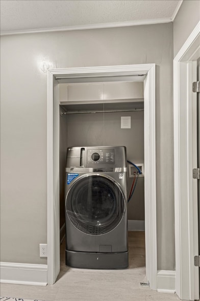 Building Photo - 350 Hill Park Dr