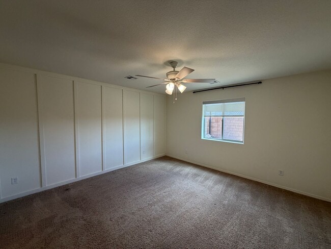 Building Photo - 3 Bedroom Single Story Home Available Near Huning Ranch Loop SW & Main St NW in Los Lunas!
