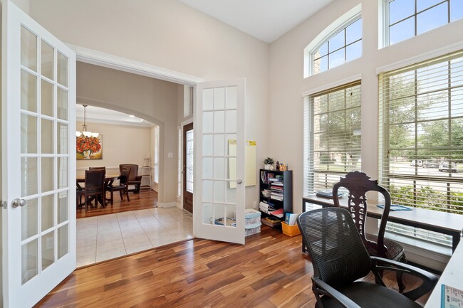 Building Photo - 5515 Mangrove Creek Ln