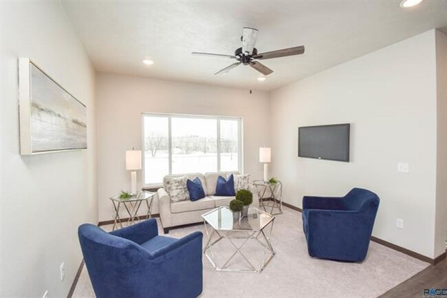 Building Photo - Bright & Spacious Ranch-Style Living – All...