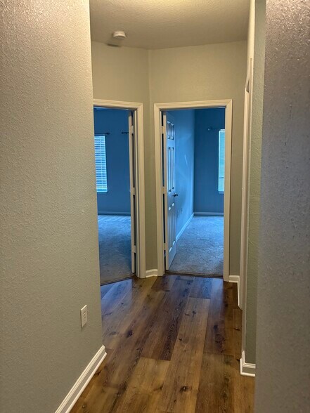 Building Photo - 10075 Gate Pky N