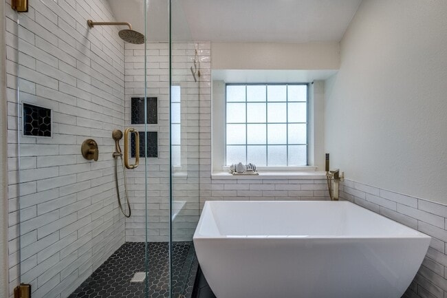 Building Photo - 4308 Boca Raton Dr