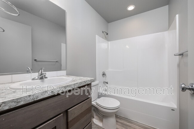 Building Photo - 2511 Ronan St