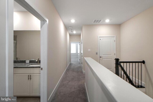 Building Photo - 7960 -B Potter Pl