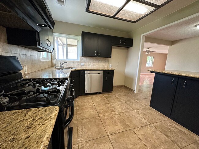 Building Photo - Eastside Corner Lot Tulare home coming soon!