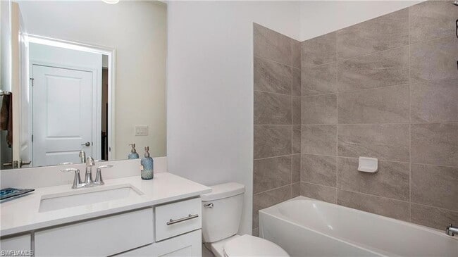 Building Photo - 18271 Ridgeline Dr