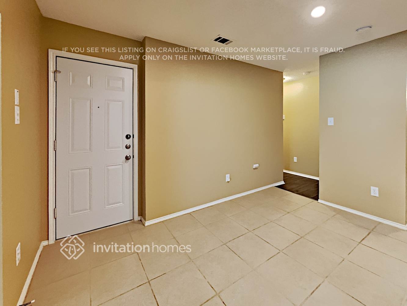 Building Photo - 2720 Briscoe Dr