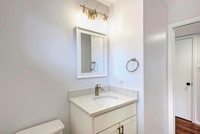 Building Photo - 1209 Arden Dr