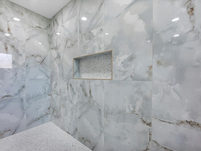 Building Photo - 887 Rd 660