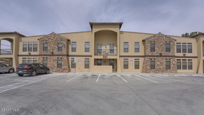 Building Photo - 501 Redd Rd