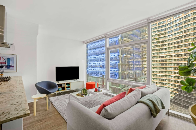 Building Photo - 212 E Illinois St