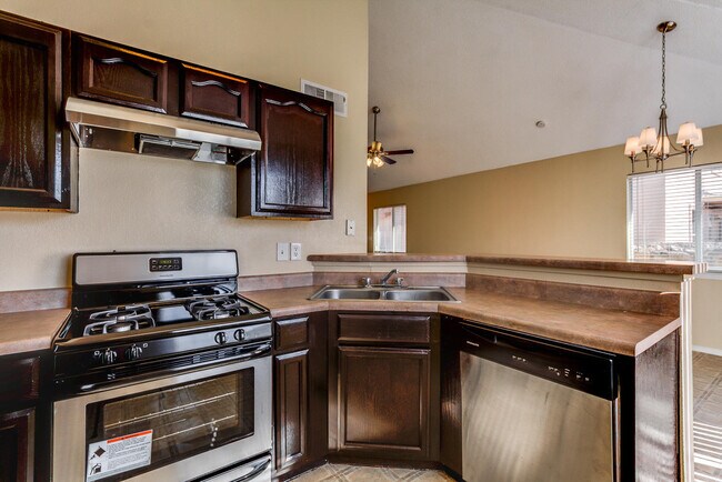 Building Photo - 3445 Tierra Ruby Dr
