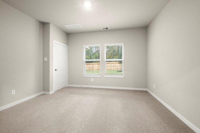 Building Photo - 18733 Timber Gln Dr