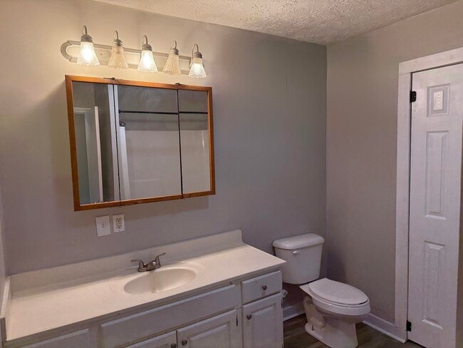 Building Photo - 51 Shields Ln