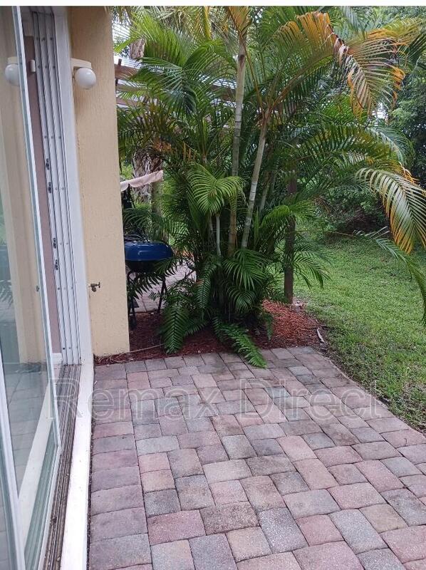 Building Photo - 795 Pipers Cay Dr